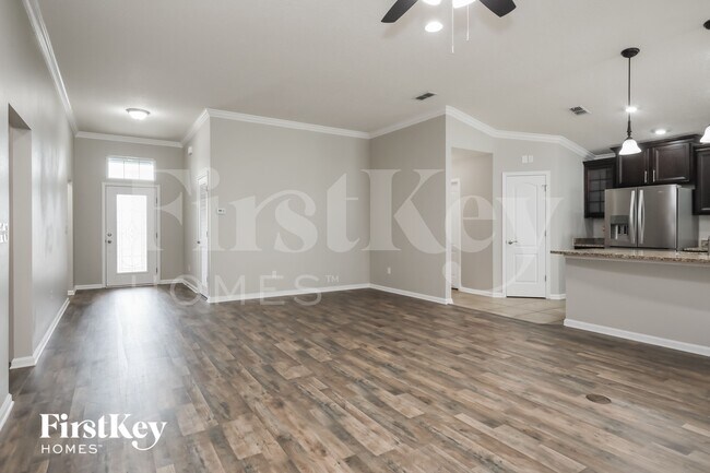 Photo - 104 Glenlivet Way