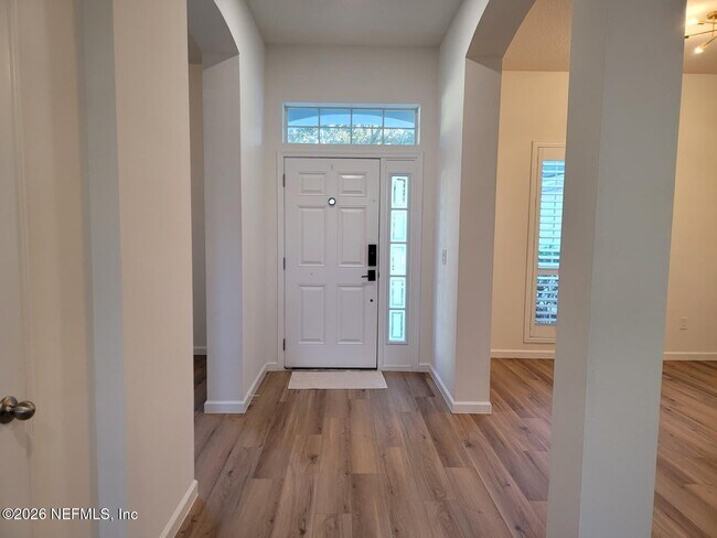 Photo - 108 Findhorn Ct