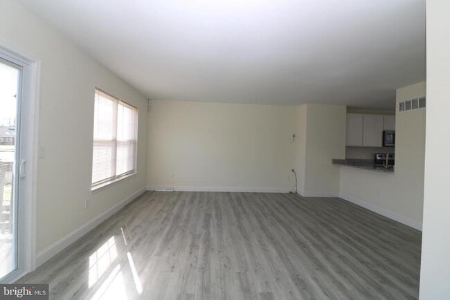 Photo - 14 Starboard Ct