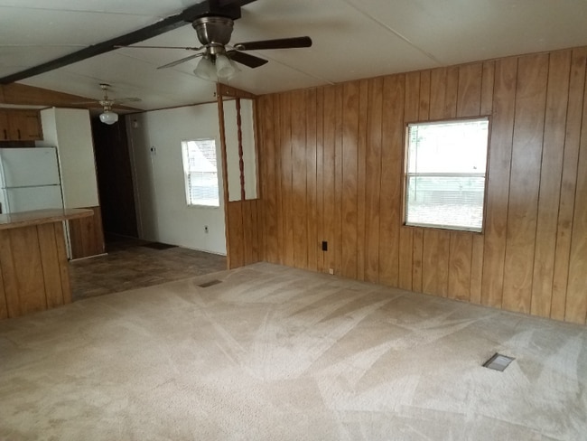 Photo - 413 Miller St