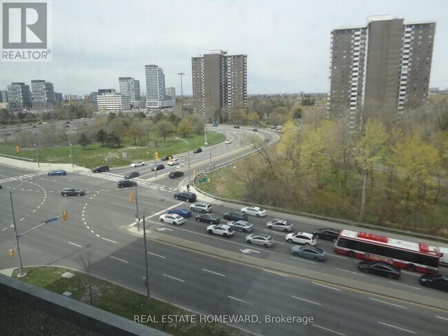 Photo - 2015 Sheppard Ave E Unit 709