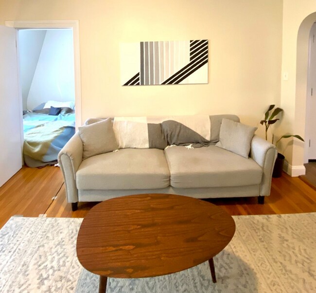 Photo - 234 Lexington St Unidad 3