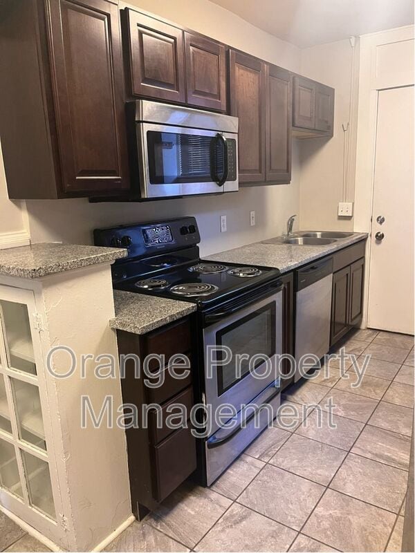 Photo - 3302 Burt St Condo Unit #6