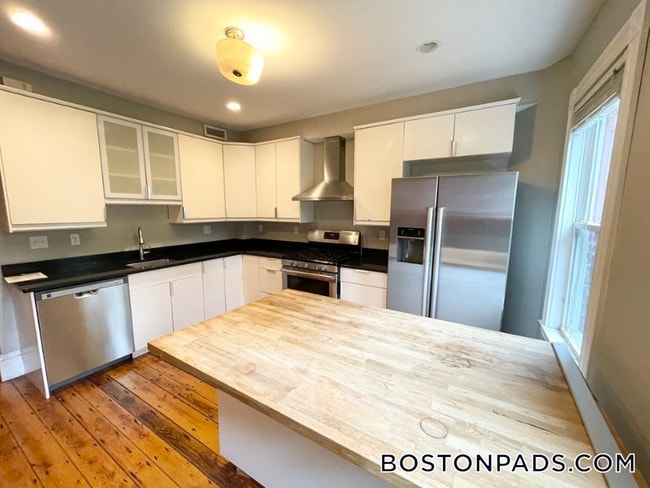 Photo - 51 Greenwich St