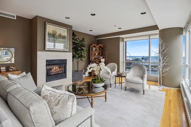 Photo - 445 E North Water St Unit 1305