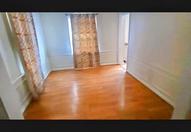 Photo - Beautiful 3 Bedroom!!!