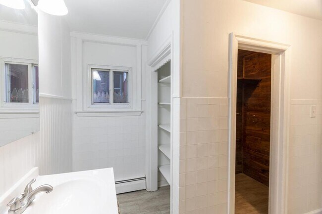 Photo - 543 Spruce St House