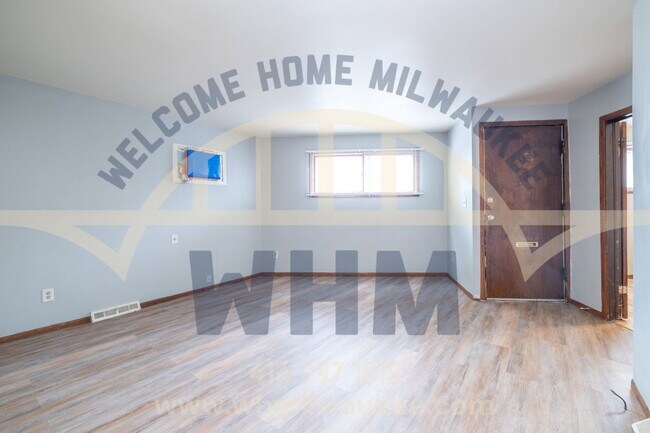 Photo - 2645 S Kinnickinnic Ave