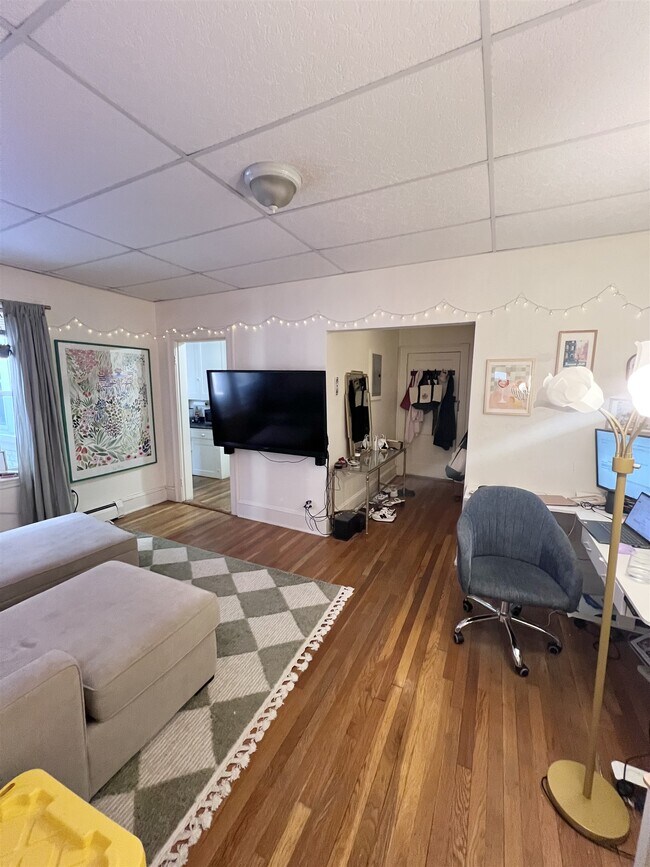 31 College Ave Unit 6