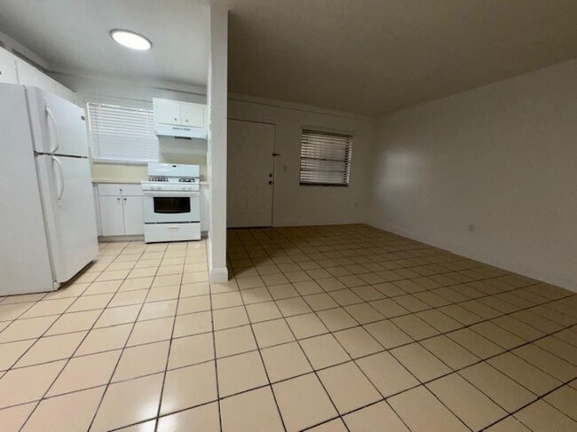 Photo - 2031 NE 139th St Unit 22