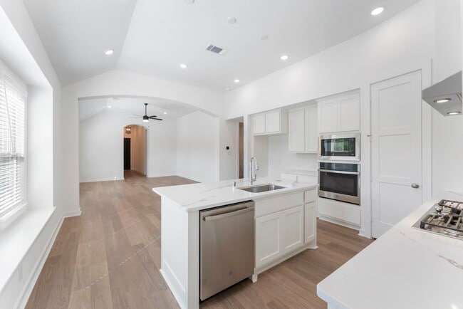 Photo - 26383 Golden Pass Lp