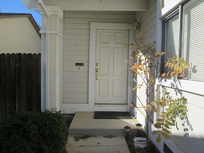 Photo - Cozy Living in the Heart of Brentwood