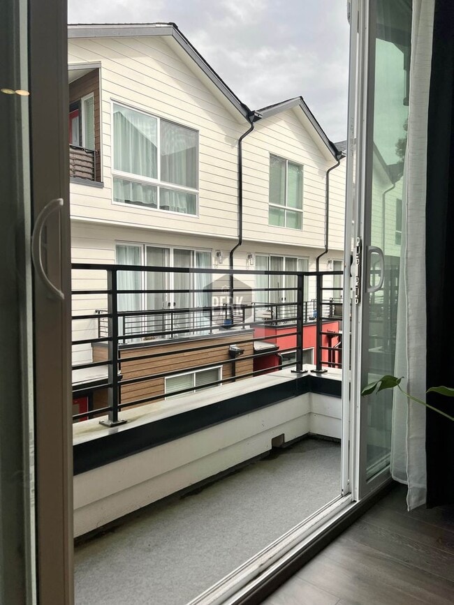 7142 Beacon Ave S Unidad Helio Beacon Hill