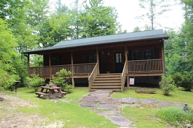 Building Photo - Beautiful Cabin Rental