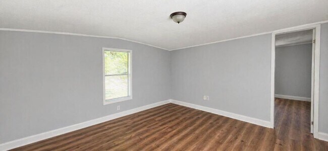 Photo - 2828 Redwing Ln