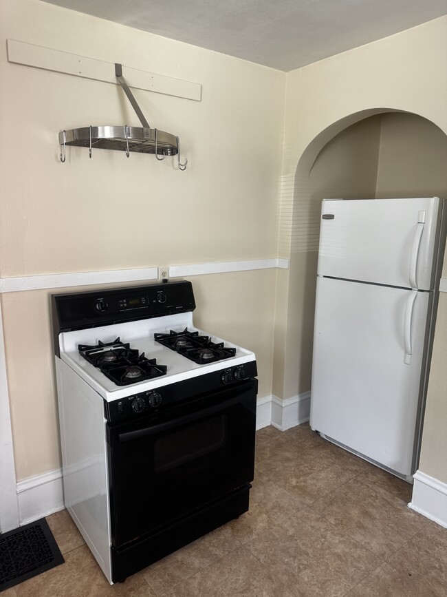 Kitchen - 185 Spring St Unit First Floor