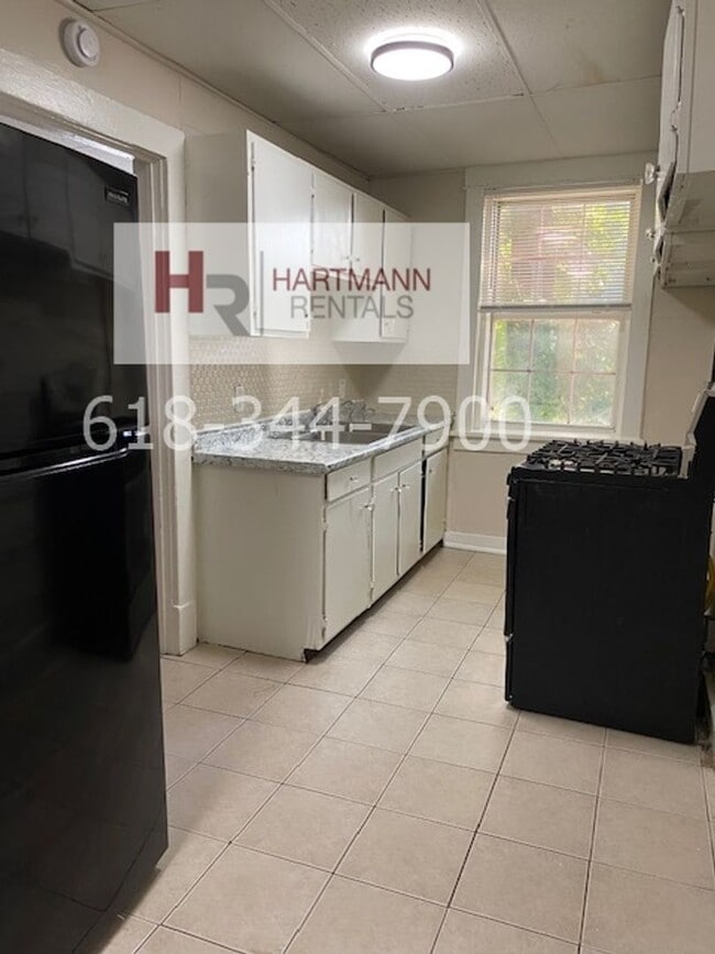 Photo - 2460-2460 Benton St Unit 2460 Benton B