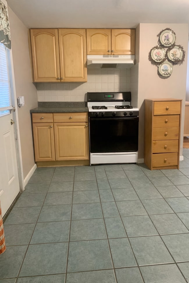 Photo - 94 Walnut St Unit 1