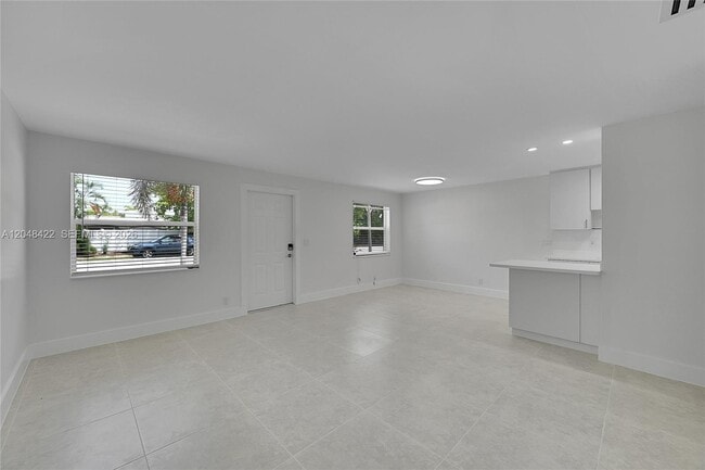 Photo - 808 SW 12th Ct Unidad 808