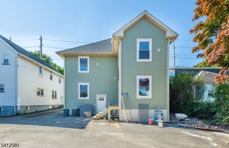 Photo - 190 E Lindsley Rd