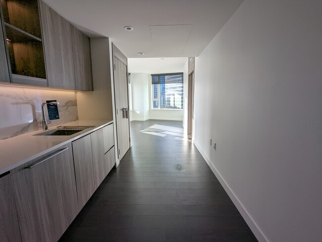 Photo - 1010-9887 Whalley Boulevard Unit 1010