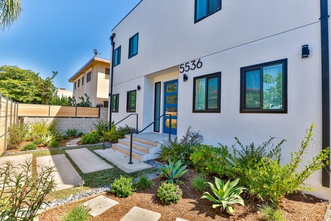 Photo - 5536 Lexington Ave