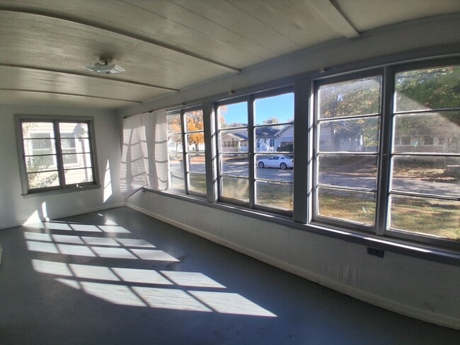 Photo - 28 S Virginia Ave