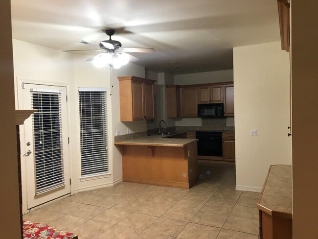 Photo - 2507 S Greens Way