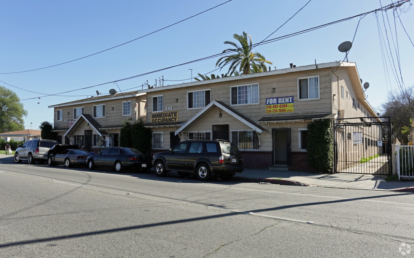 Photo - 446-448 W Alondra Blvd Apartments