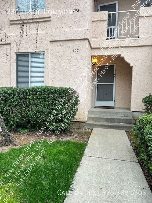 Building Photo - 330 Leslie Common