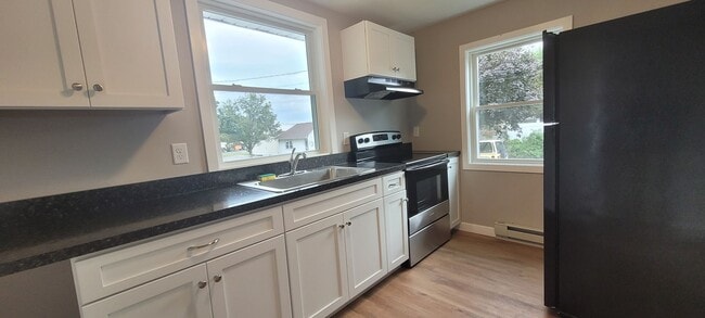 Building Photo - 220 Rosedale Ave Unit A Rental