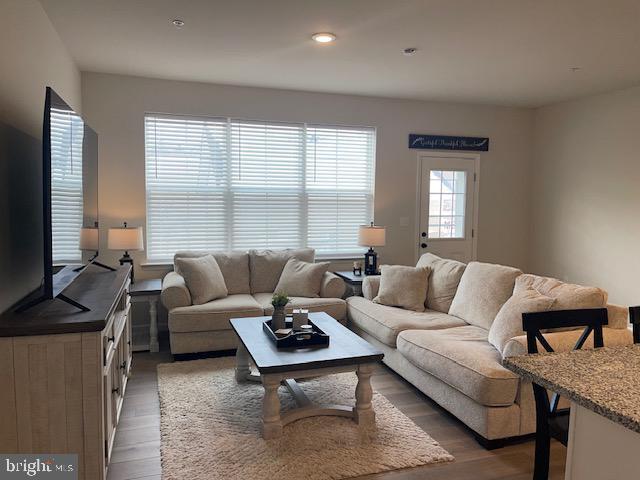 Building Photo - 6 N 8th St