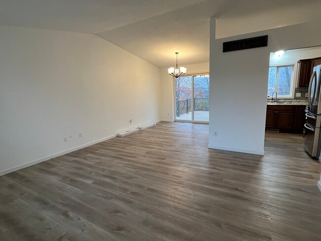 Photo - 5409 King Arthur Dr NW