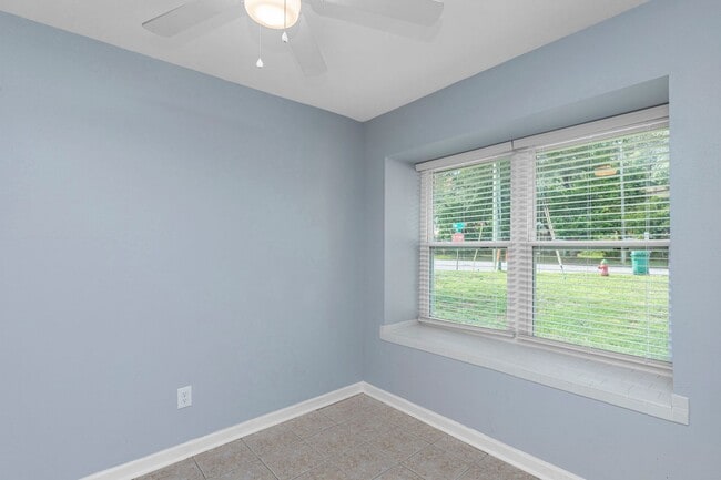 Photo - 2BD / 2BA Home Near Eglin AFB and Downtown...
