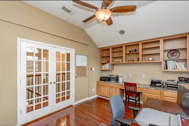 Photo - 303 N Elder Grove Dr
