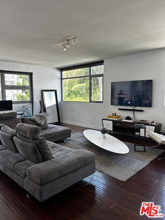 Building Photo - 13045 Pacific Promenade Rental