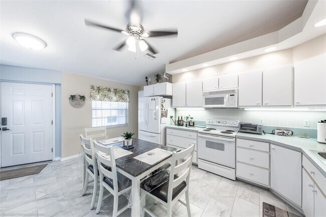 11644 SW Egret Cir Unit 908