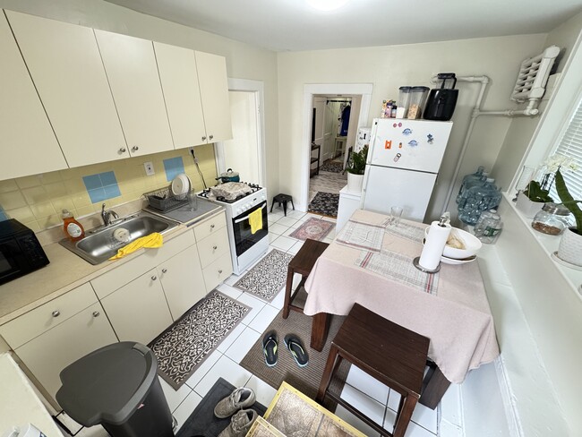 Photo - 17 Price Rd Apartment Unit 13