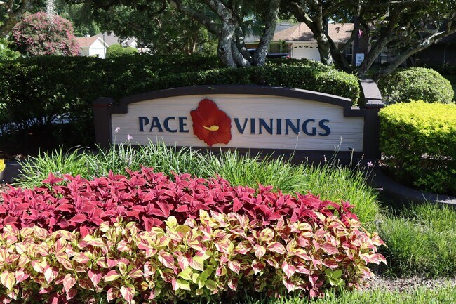 Photo - 3/2 Pond View in Pace Island!