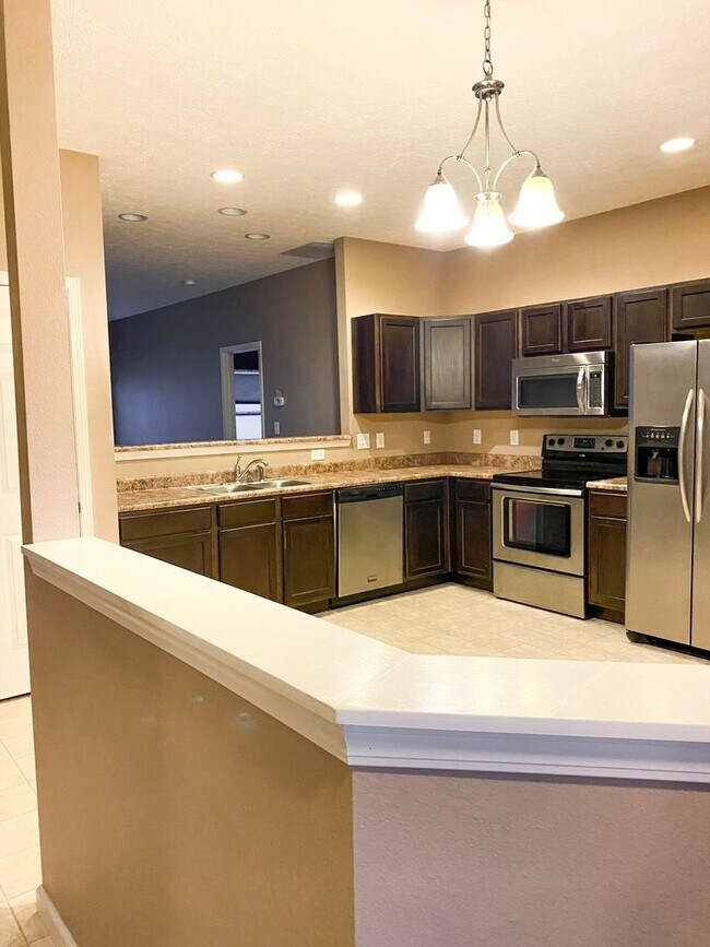 3 Bedroom Home In Lindberg Village