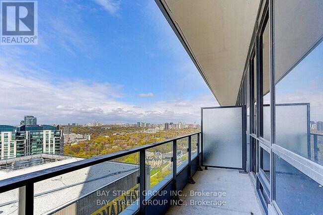Photo - 395 Bloor St E Unit 2802