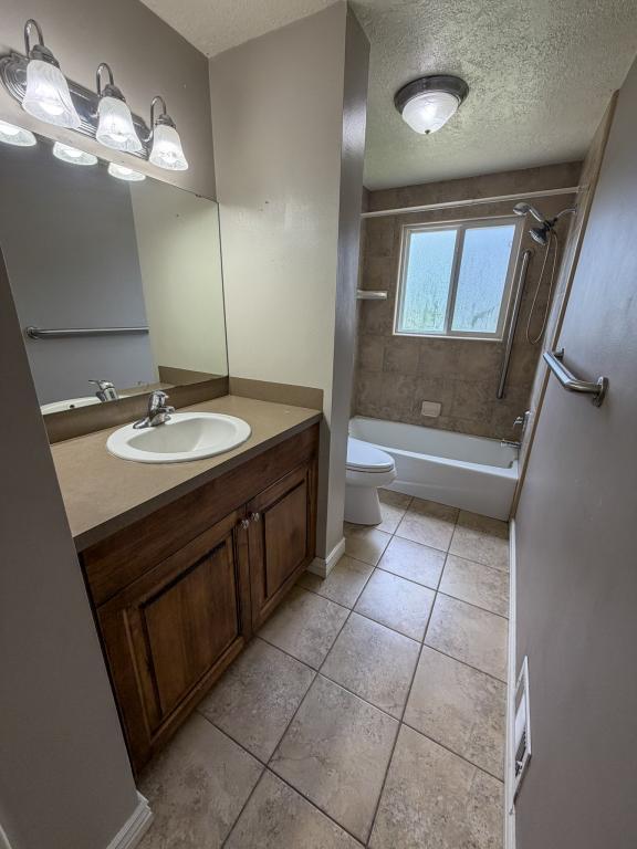 Photo - 1278 Douglas St