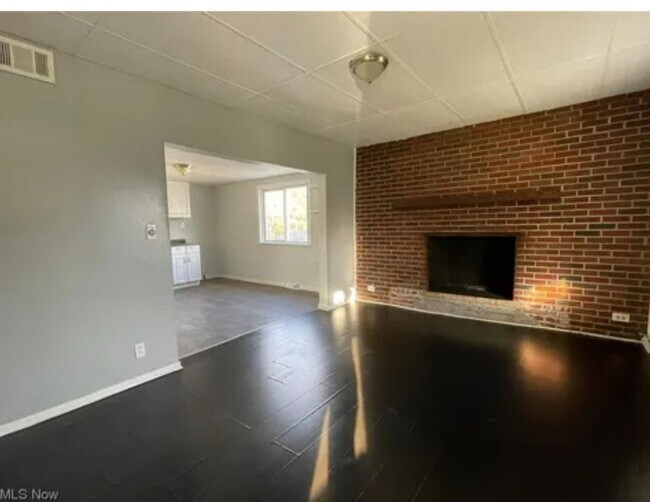 Photo - GARFIELD HTS 4 BEDROOM 1 BATH