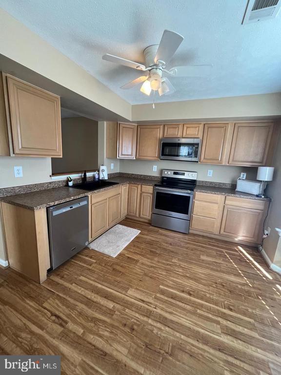 Photo - 1420 Popes Creek Dr