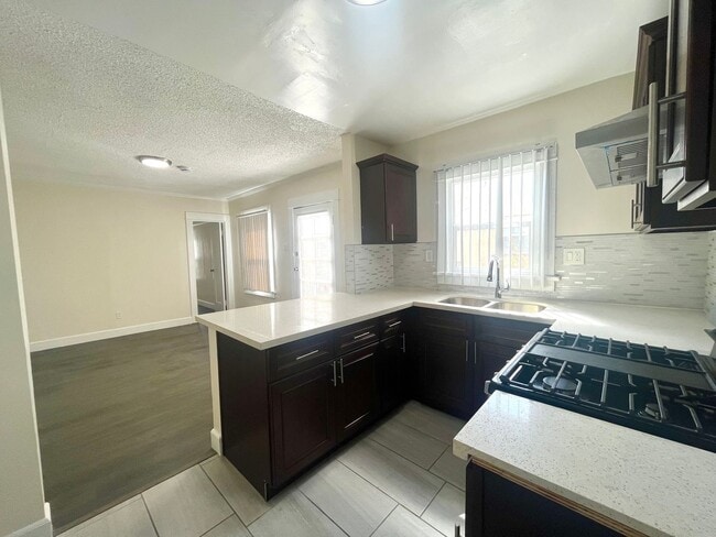1155 N Ravenna Ave Unit 1155 A