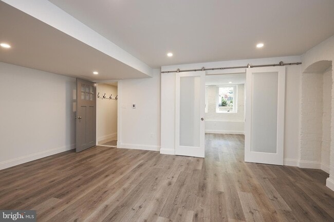 Photo - 1715 Q St NW Unidad B