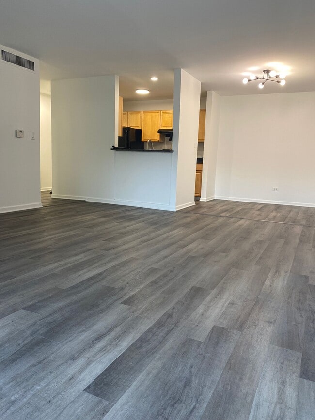 Photo - 1919 Prairie Sq Unit 123