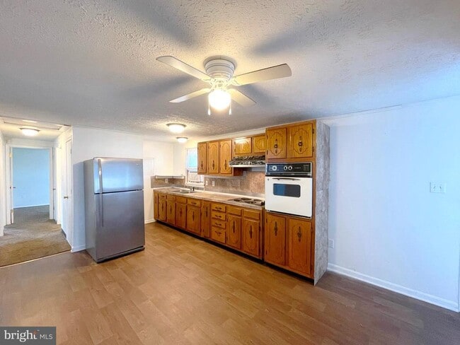 Photo - 47463 Southampton Dr