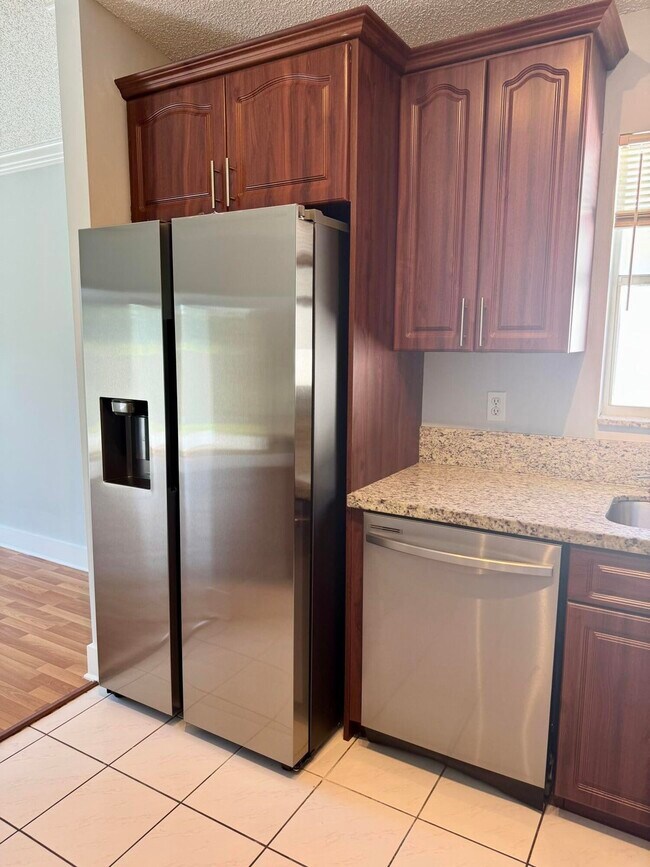 Photo - 1368 Waterway Cove Dr