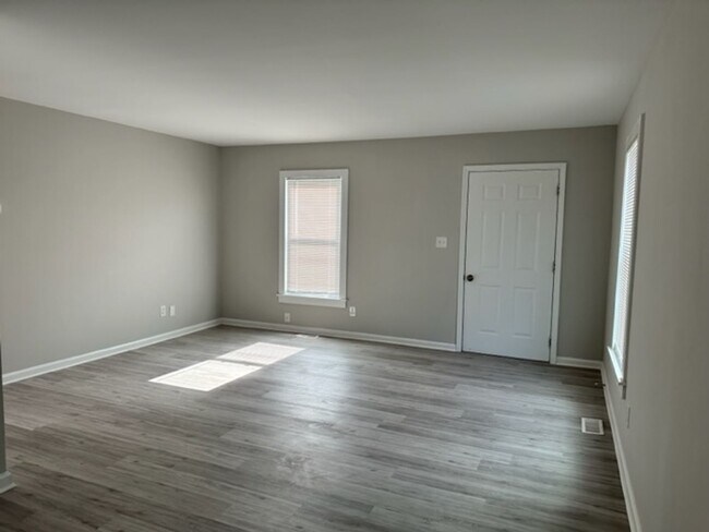 Photo - 4808 Hoyle Dr Unit 4808 Hoyle Drive B